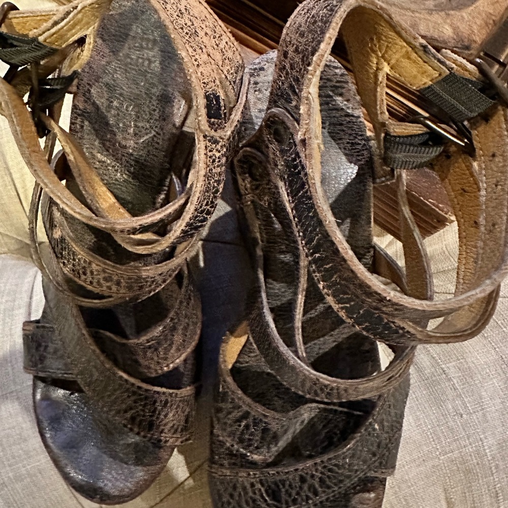 Beautiful Bedstu wedge sandals.